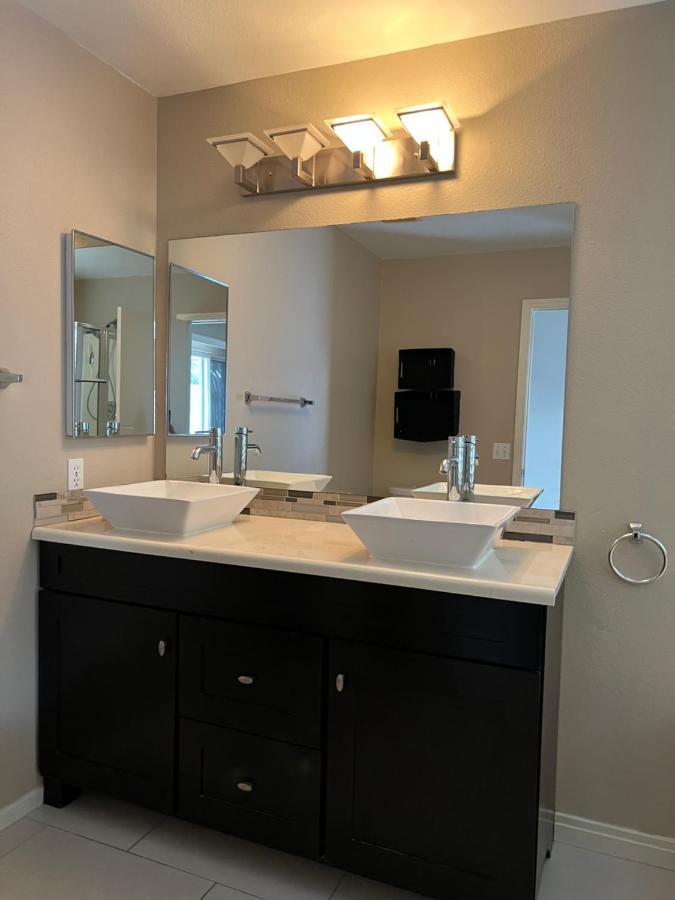 Sweet Spacious 5 Bdrm Home With Pool Las Vegas Eksteriør bilde