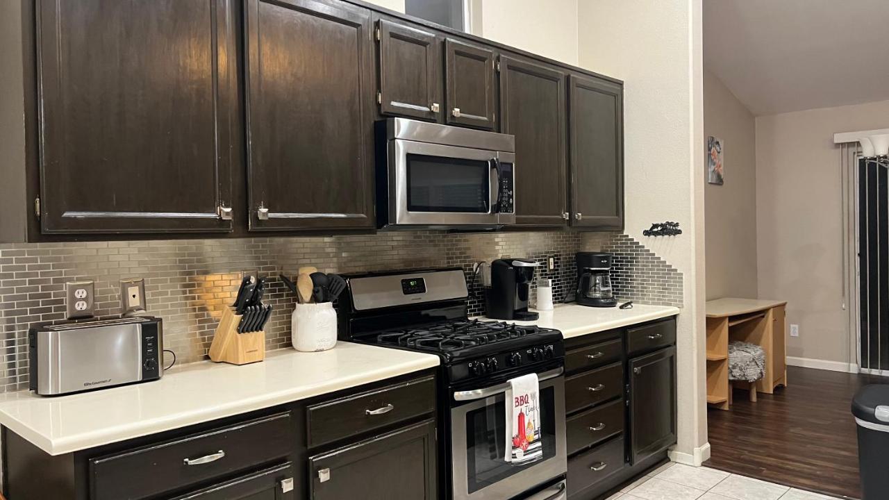 Sweet Spacious 5 Bdrm Home With Pool Las Vegas Eksteriør bilde